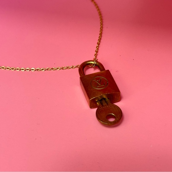 Authentic LV Lock & Key as a Necklace - Picture 3 of 11